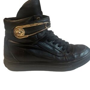 AMPUTEE.. Versace Versus High Top Sneakers Amputee Sz 36 *RIGHT SHOE ONLY*